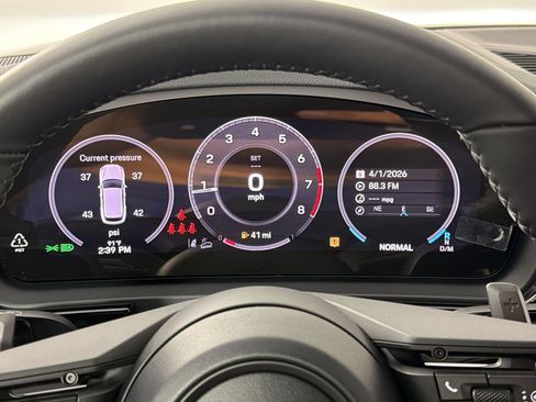 Certified 2026 Porsche Cayenne AWD/4WD image 22