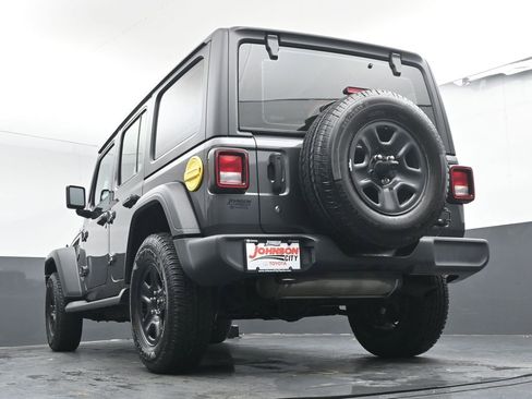 Used 2021 Jeep Wrangler Unlimited Sport AWD/4WD image 33