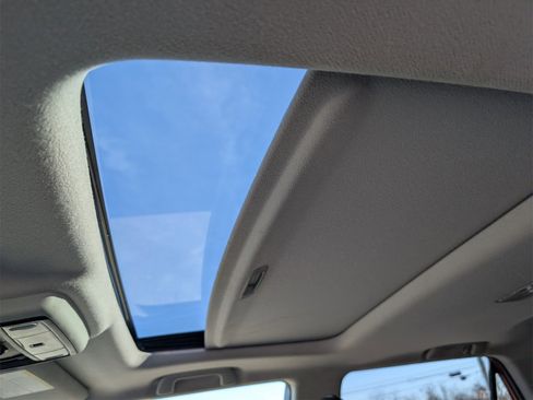 Used 2021 Toyota 4Runner SR5 Premium image 8