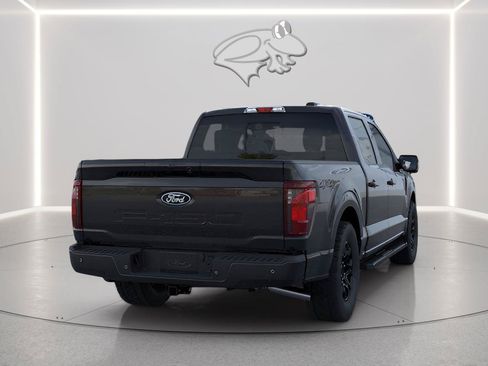 New 2026 Ford F150 XLT w/ XLT Black Appearance Package AWD/4WD image 6
