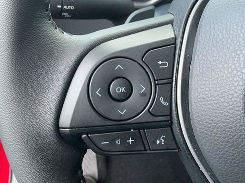 Used 2025 Toyota Corolla SE w/ SE Package FWD image 20