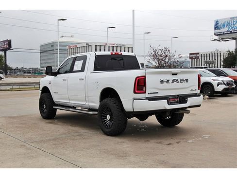 Used 2025 RAM 2500 Laramie image 4