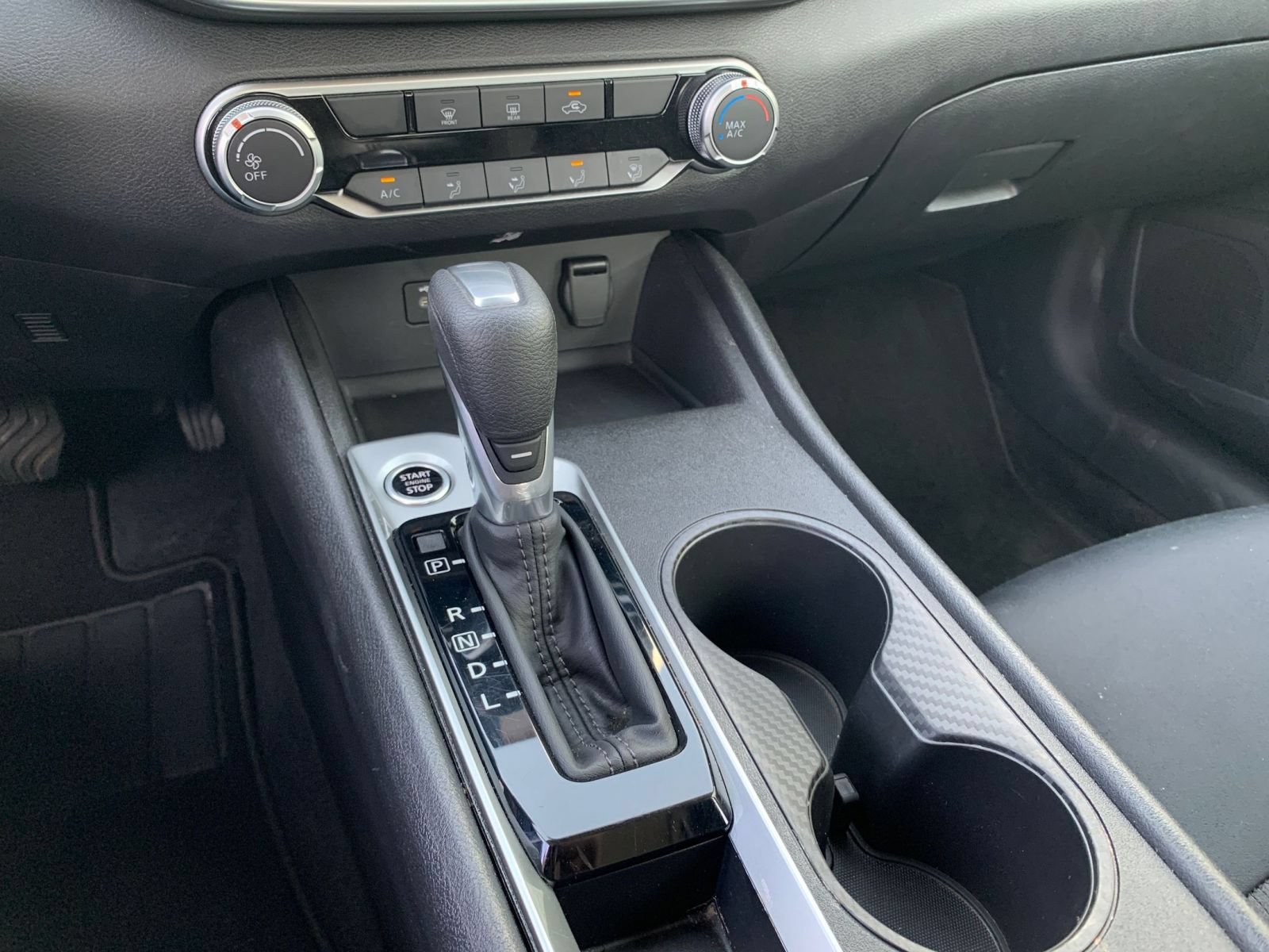 Used 2025 Nissan Altima 2.5 SV FWD image 41