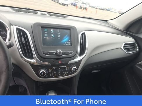 Used 2018 Chevrolet Equinox LT image 11