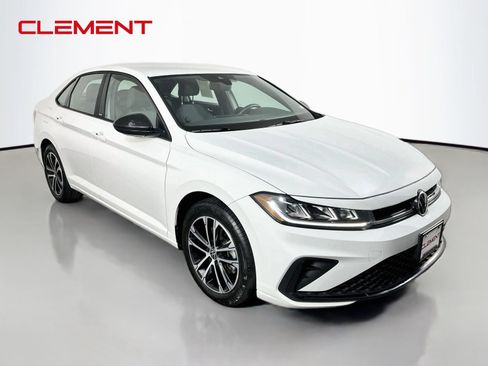 Used 2025 Volkswagen Jetta Sport FWD image 4