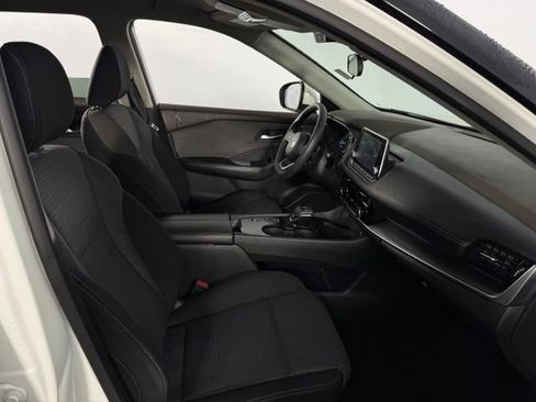 Used 2021 Nissan Rogue SV FWD image 16