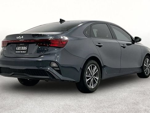 Used 2024 Kia Forte LXS FWD image 2