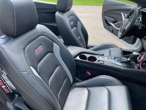 Used 2023 Chevrolet Camaro SS RWD image 36