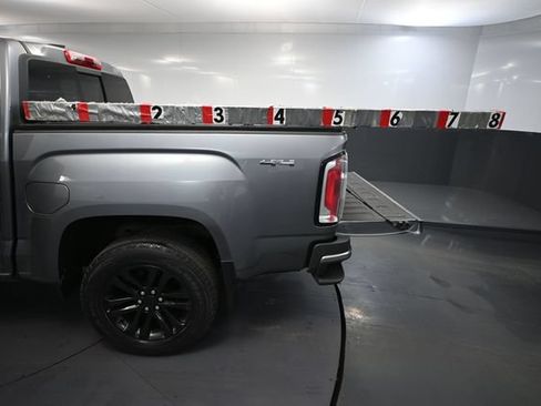 Used 2018 GMC Canyon SLT w/ Driver Alert Package AWD/4WD image 39