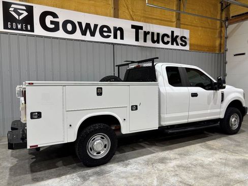 Used 2018 Ford F250 XL w/ Power Equipment Group image 6