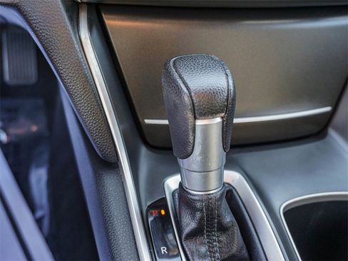 Used 2018 Honda Accord LX image 22