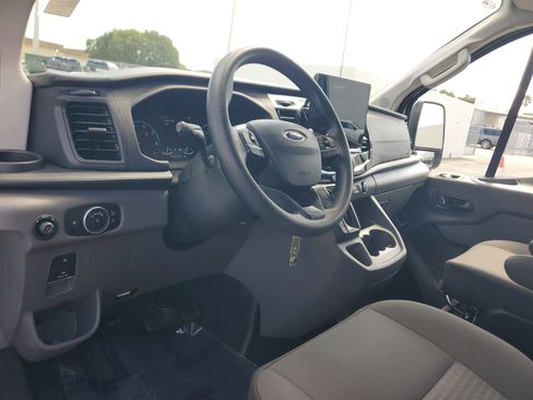 Used 2023 Ford Transit 350 XLT image 9