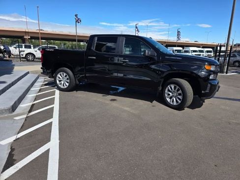 Used 2022 Chevrolet Silverado 1500 Custom image 15