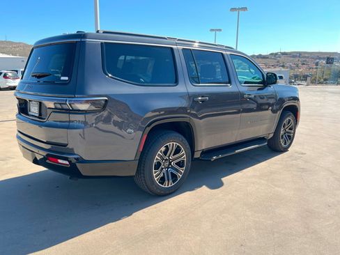 New 2026 Jeep Grand Wagoneer 4WD image 5