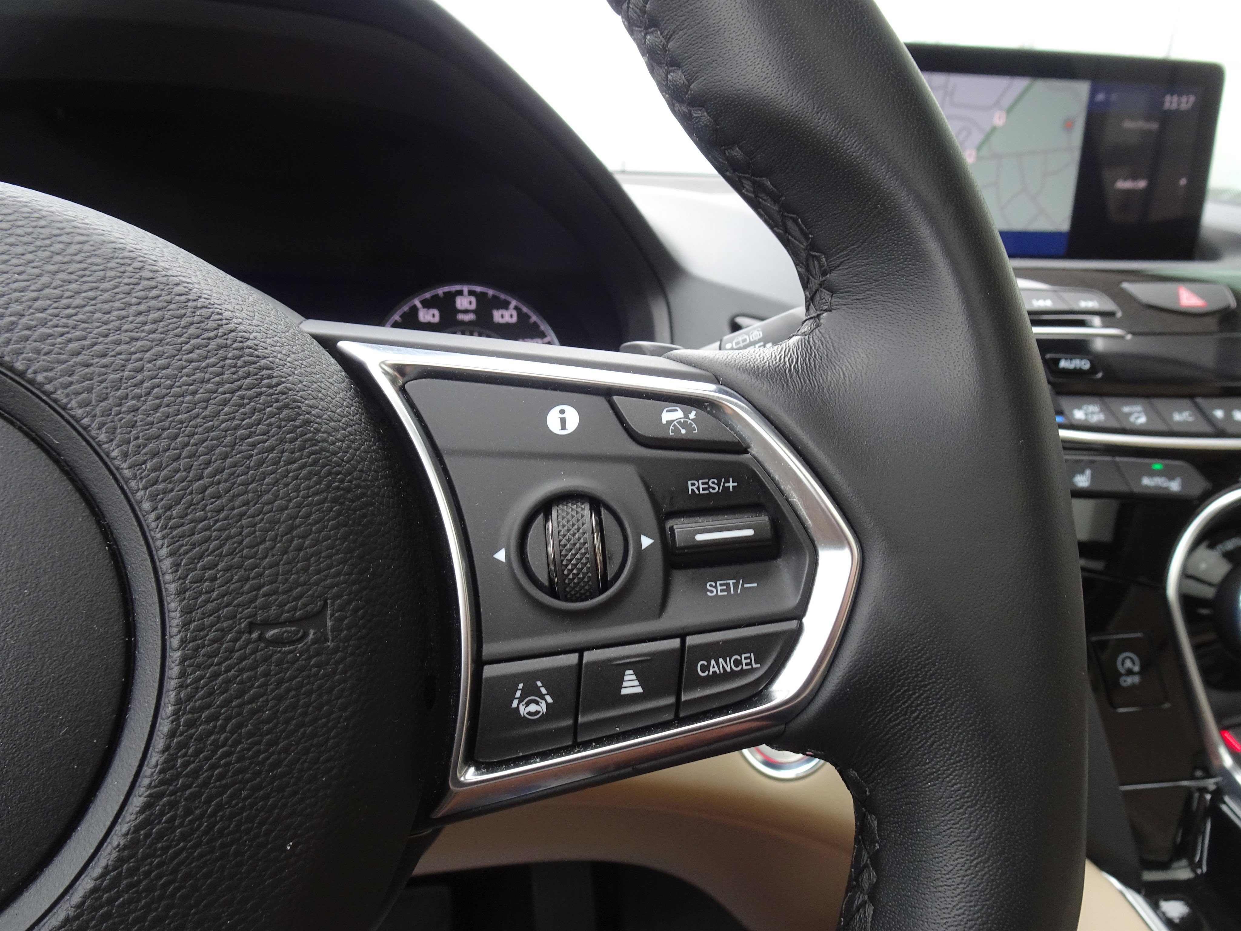 Used 2024 Acura RDX w/ Technology Package AWD/4WD image 23