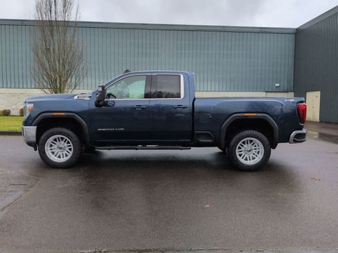 Used 2020 GMC Sierra 2500 SLE image 3