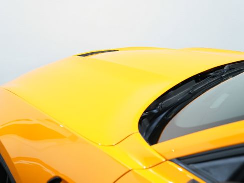 Used 2018 Ford Mustang Shelby GT350 image 21