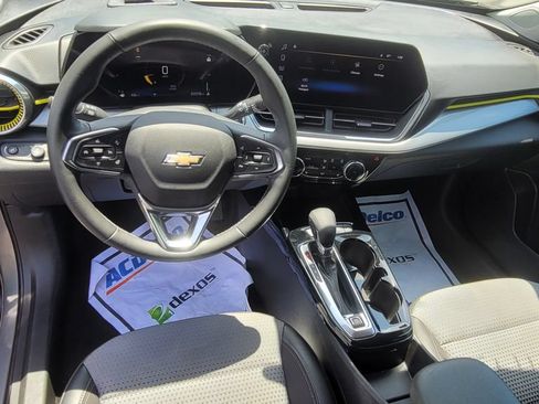 Used 2024 Chevrolet Trax LT w/ Driver Confidence Package FWD image 23