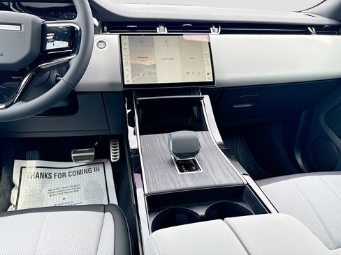 New 2026 Land Rover Range Rover Evoque Hoxton AWD/4WD image 18
