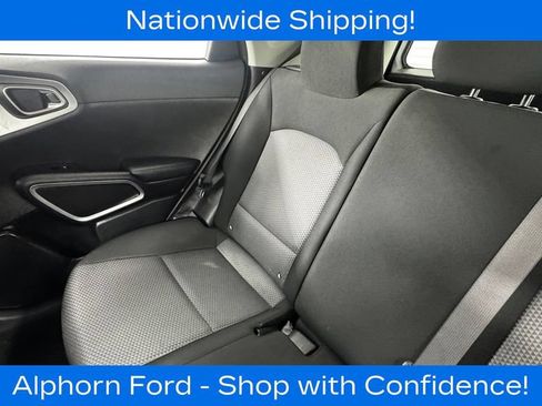 Used 2022 Kia Soul LX w/ Technology Package FWD image 14