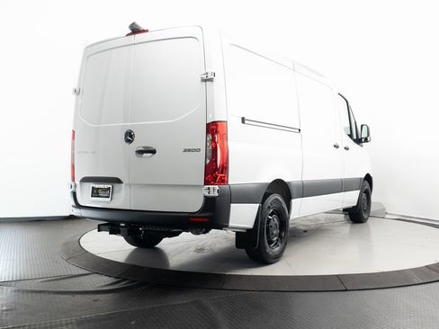 Used 2026 Mercedes-Benz Sprinter 2500 image 24