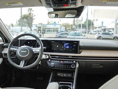 New 2026 Hyundai Sonata Limited FWD image 17