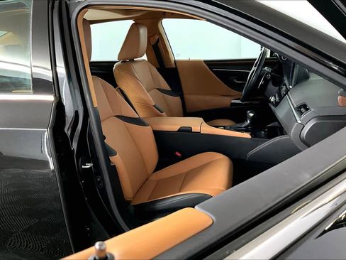 Used 2023 Lexus ES 350 w/ Premium Package image 7