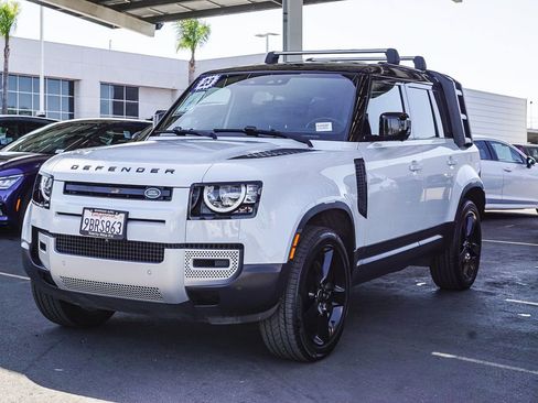Used 2023 Land Rover Defender 110 S AWD/4WD image 4