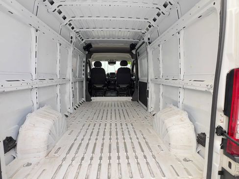 Used 2023 RAM ProMaster 2500 image 13