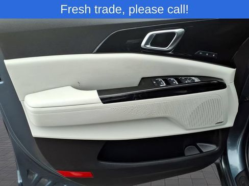 Used 2024 Kia Carnival SX Prestige FWD image 21