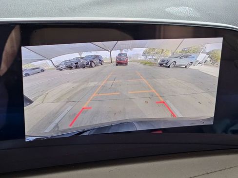 Certified 2024 Cadillac XT4 Luxury w/ Cold Weather Package image 10