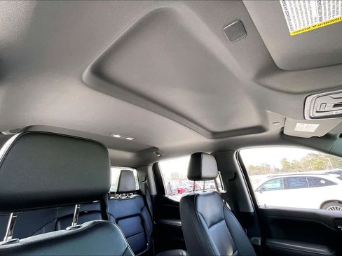 Used 2022 Chevrolet Silverado 1500 LTZ image 14