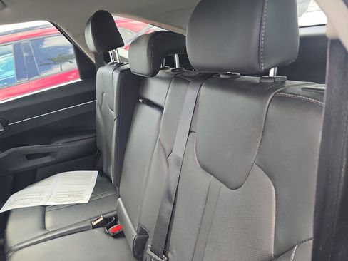 Used 2022 Kia Sorento S FWD image 24