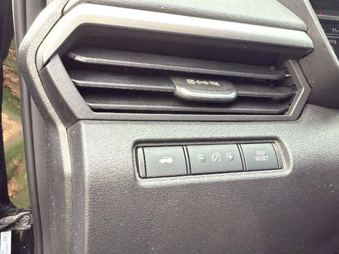 Used 2022 Nissan Altima 2.5 SV image 46