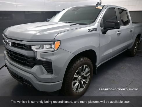 Used 2024 Chevrolet Silverado 1500 RST w/ Convenience Package II AWD/4WD image 2