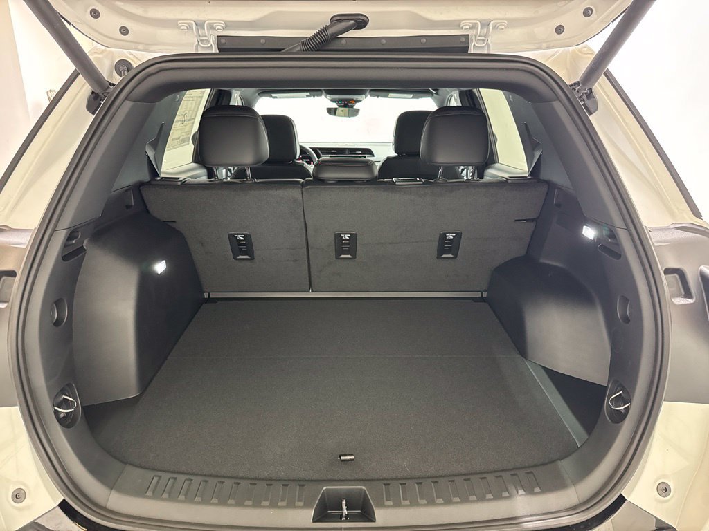 New 2027 GMC Terrain AT4 w/ Convenience Package III AWD/4WD image 23