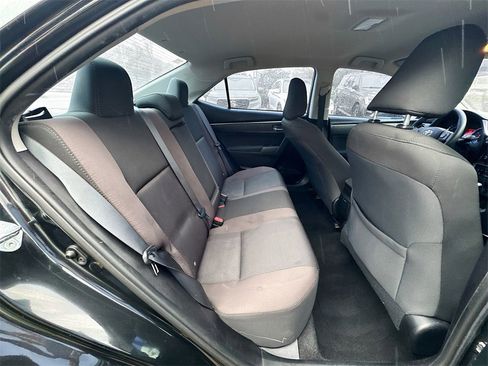 Used 2017 Toyota Corolla LE image 25