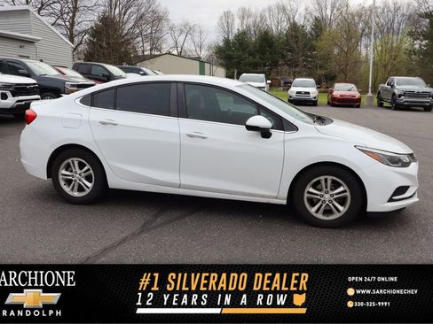 Used 2016 Chevrolet Cruze LT w/ Convenience Package image 1