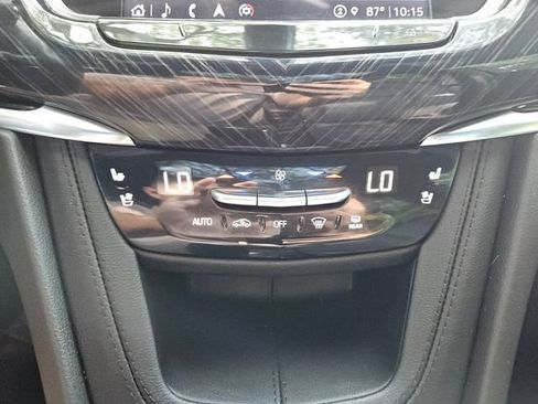 Used 2024 Cadillac XT6 Premium Luxury w/ Technology Package FWD image 20