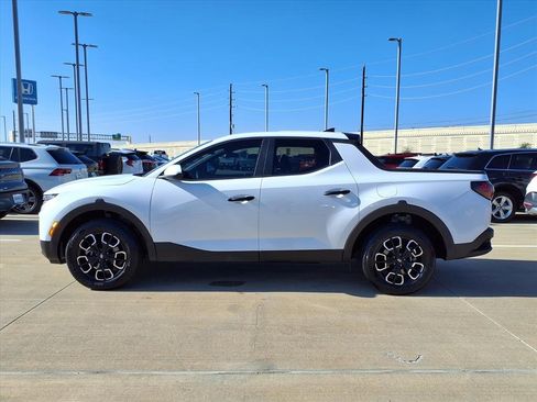 Used 2024 Hyundai Santa Cruz SE image 3