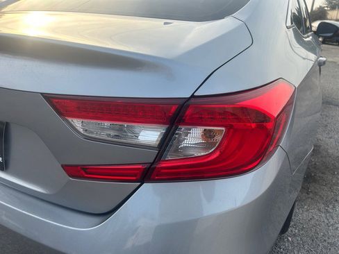 Used 2018 Honda Accord LX image 16