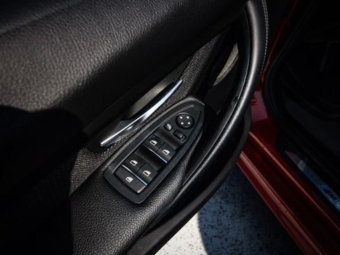 Used 2018 BMW M3 RWD image 15