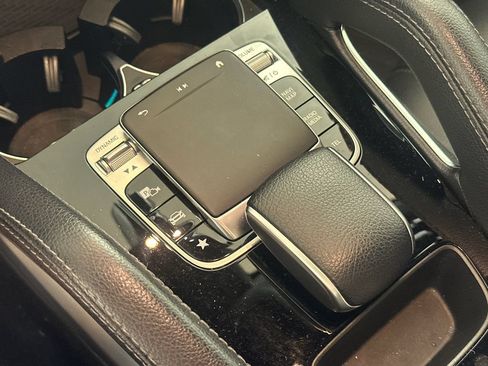 Used 2020 Mercedes-Benz GLE 350 image 7