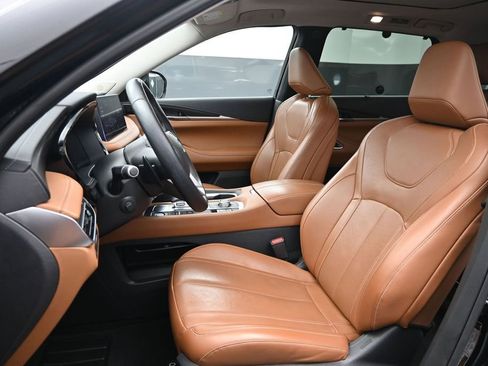 Used 2023 INFINITI QX60 Sensory w/ Vision Package AWD/4WD image 17