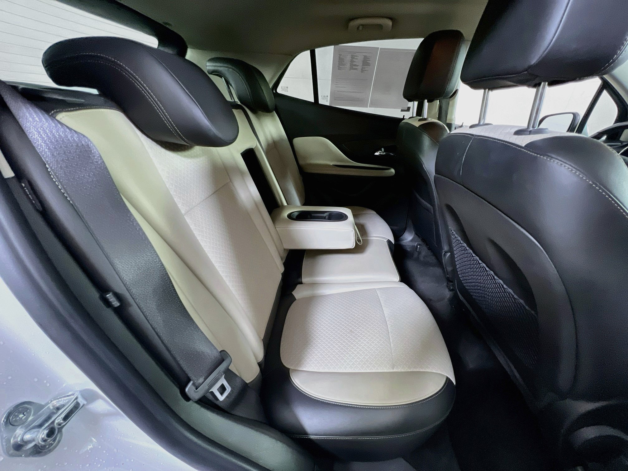 Used 2018 Buick Encore Preferred AWD/4WD image 24