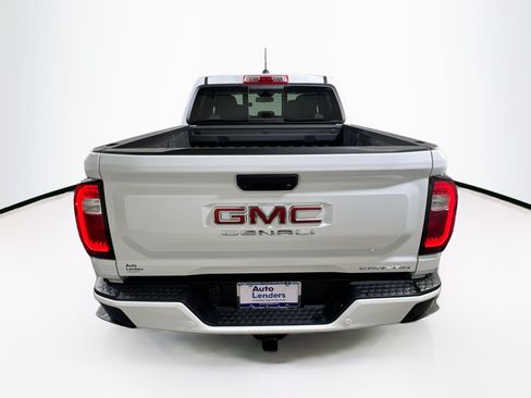 Used 2025 GMC Canyon Denali AWD/4WD image 6