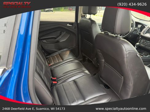 Used 2017 Ford Escape Titanium w/ Equipment Group 301A AWD/4WD image 22