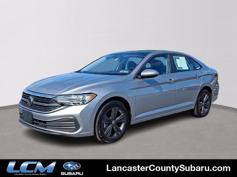 Used 2024 Volkswagen Jetta SE w/ Panoramic Sunroof Package FWD image 1