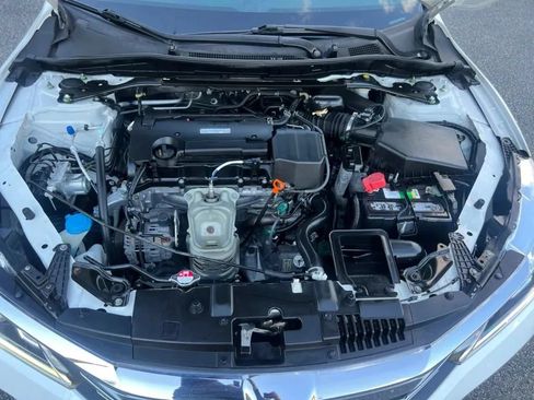 Used 2017 Honda Accord EX-L image 30