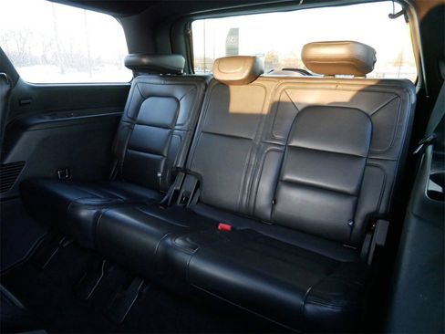 Used 2020 Lincoln Navigator Reserve w/ Equipment Group 208A image 10